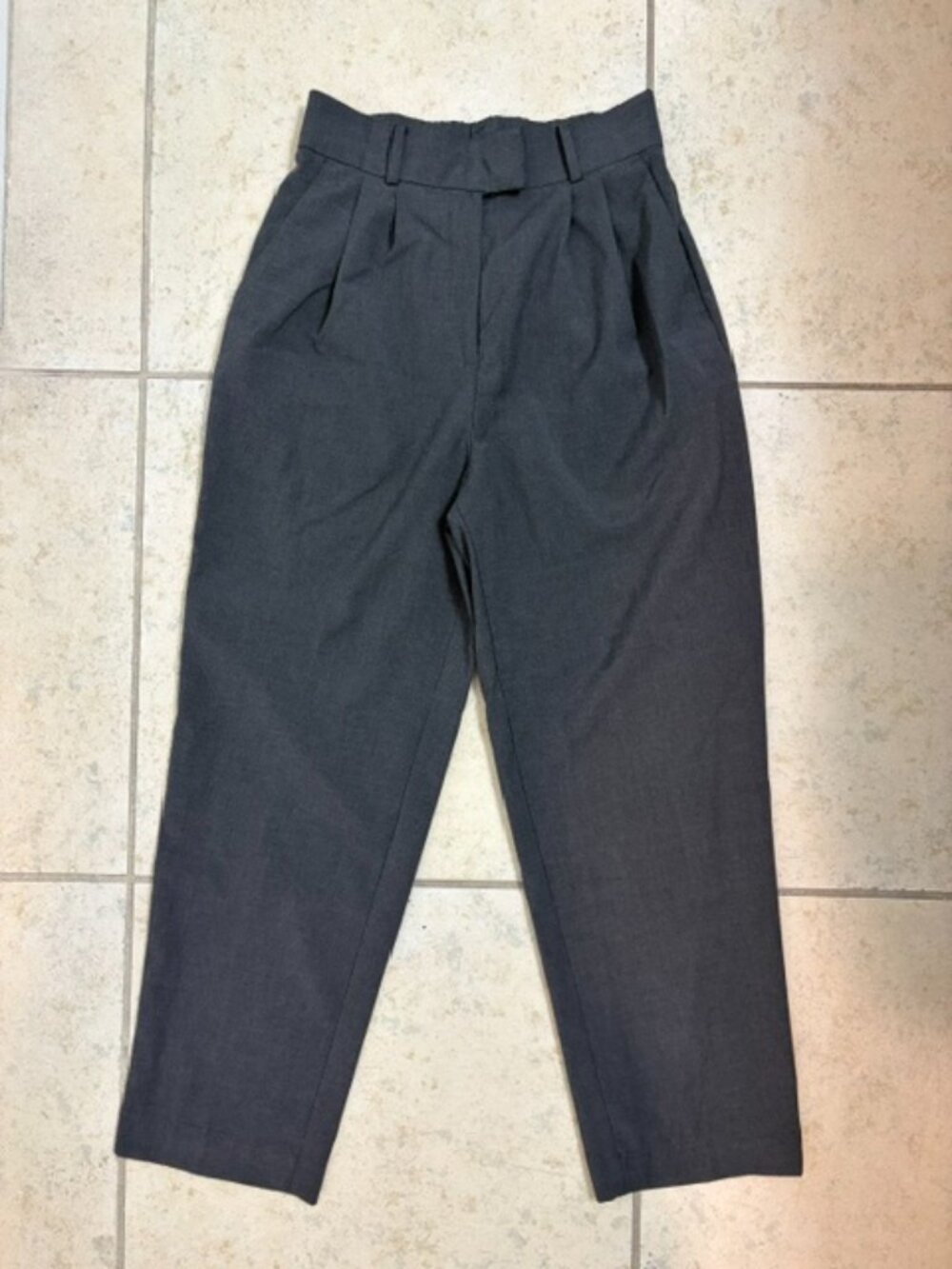 H&M Women's Ankle Pants Size 4 Dark Gray Charcoal Cropped New NWOT